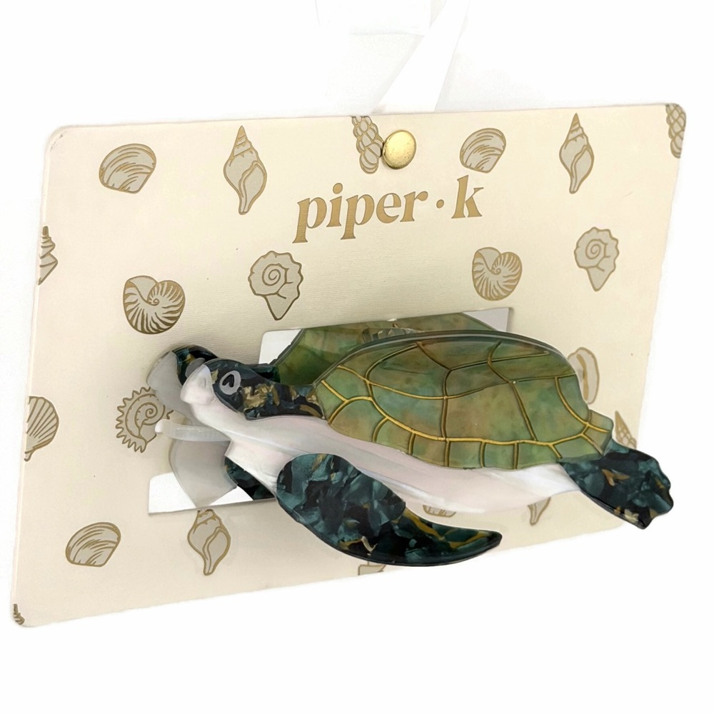 Piper K Sea Turtle Hair Claw Clip Green White